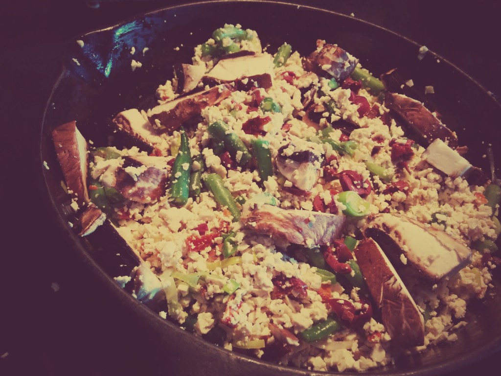 Recette // Fricassée de tofu&nbsp;méditerranéenne