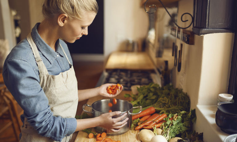 Est-ce que le véganisme peut conduire à des troubles alimentaires ? Une nutritionniste s’exprime sur le&nbsp;sujet.